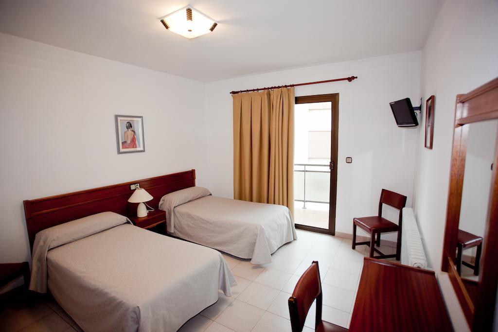 Hotel Beri Llança Rum bild