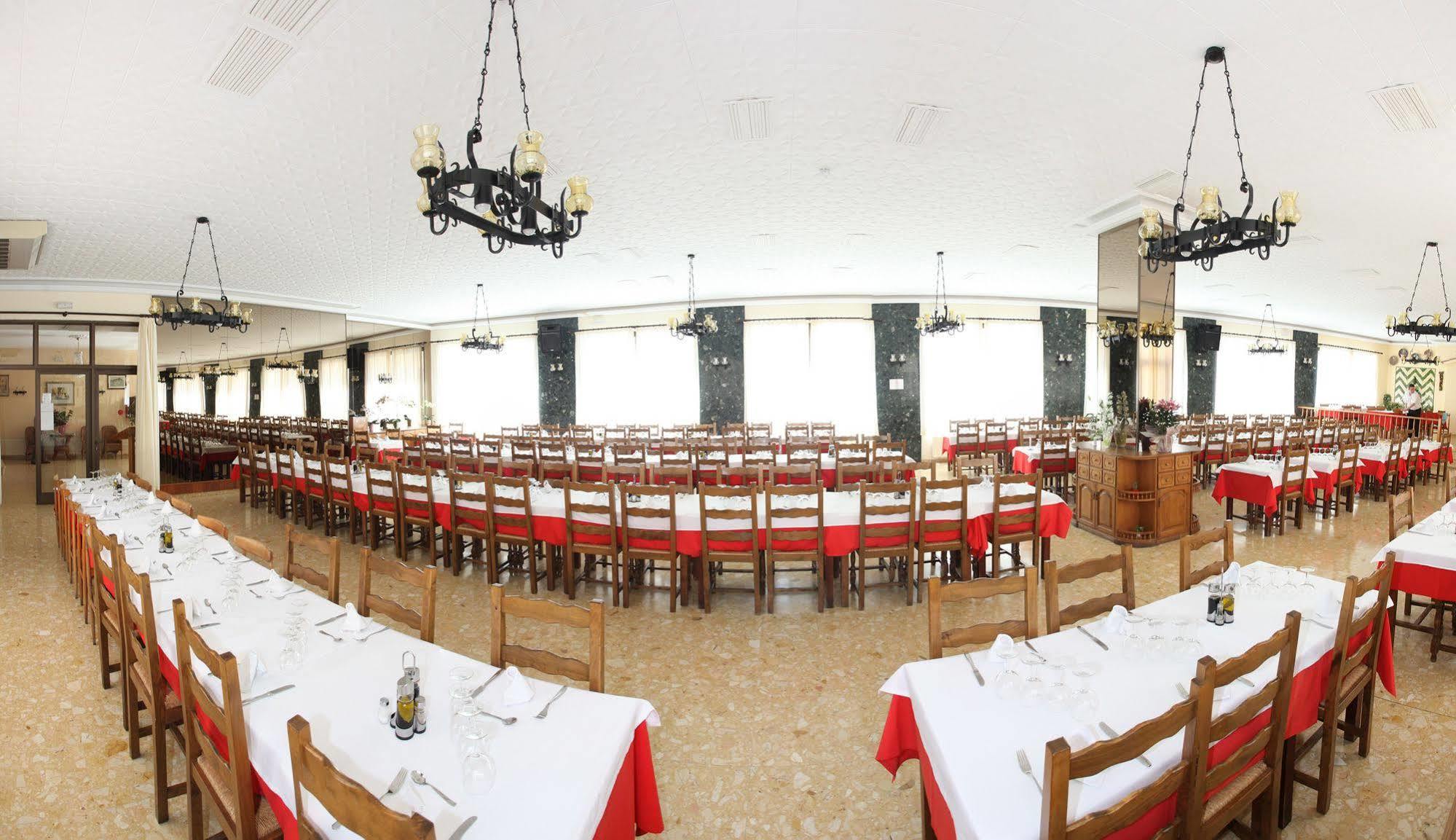 Hotel Beri Llança Exteriör bild