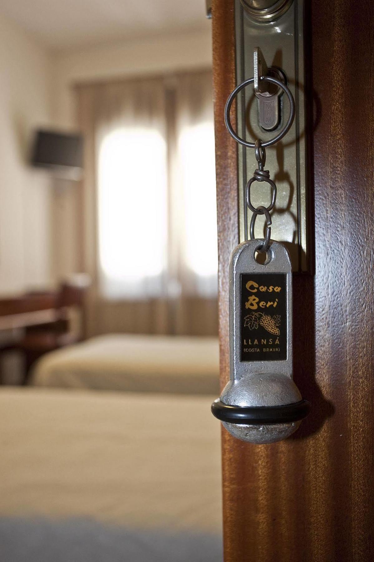 Hotel Beri Llança Exteriör bild